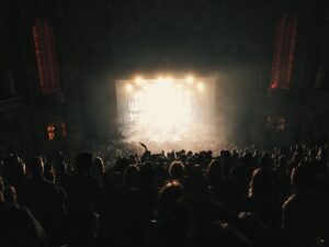 ¿Por qué los conciertos son en la noche?