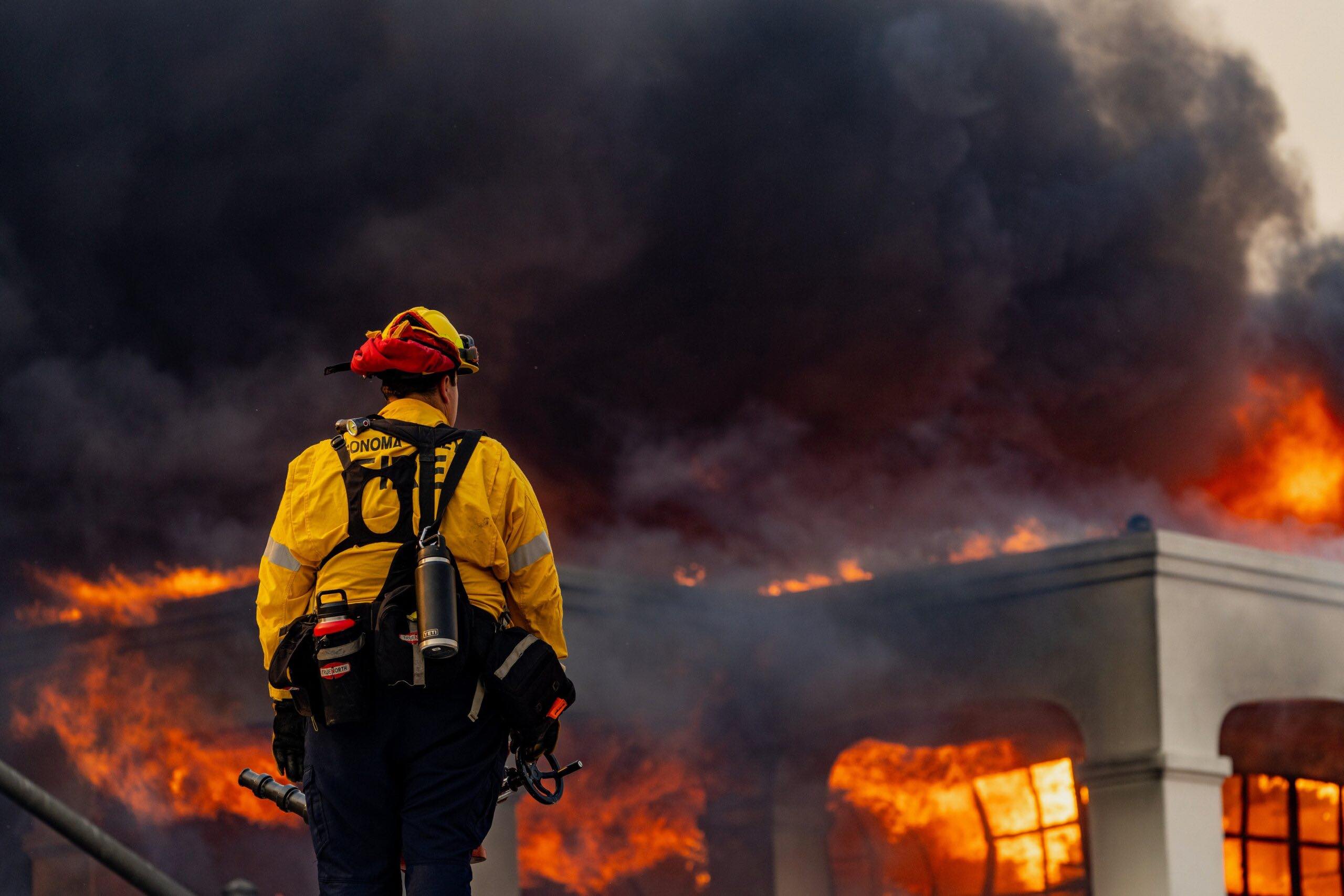 Billboard cancela los eventos de la semana del Grammy por incendios en Los Ángeles